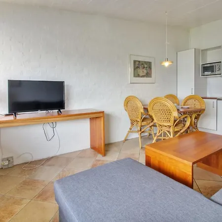 Gunnlaug - 500m From The Sea By Interhome Lakolk