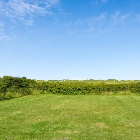Gunnlaug - 500m From The Sea By Interhome Leilighet *